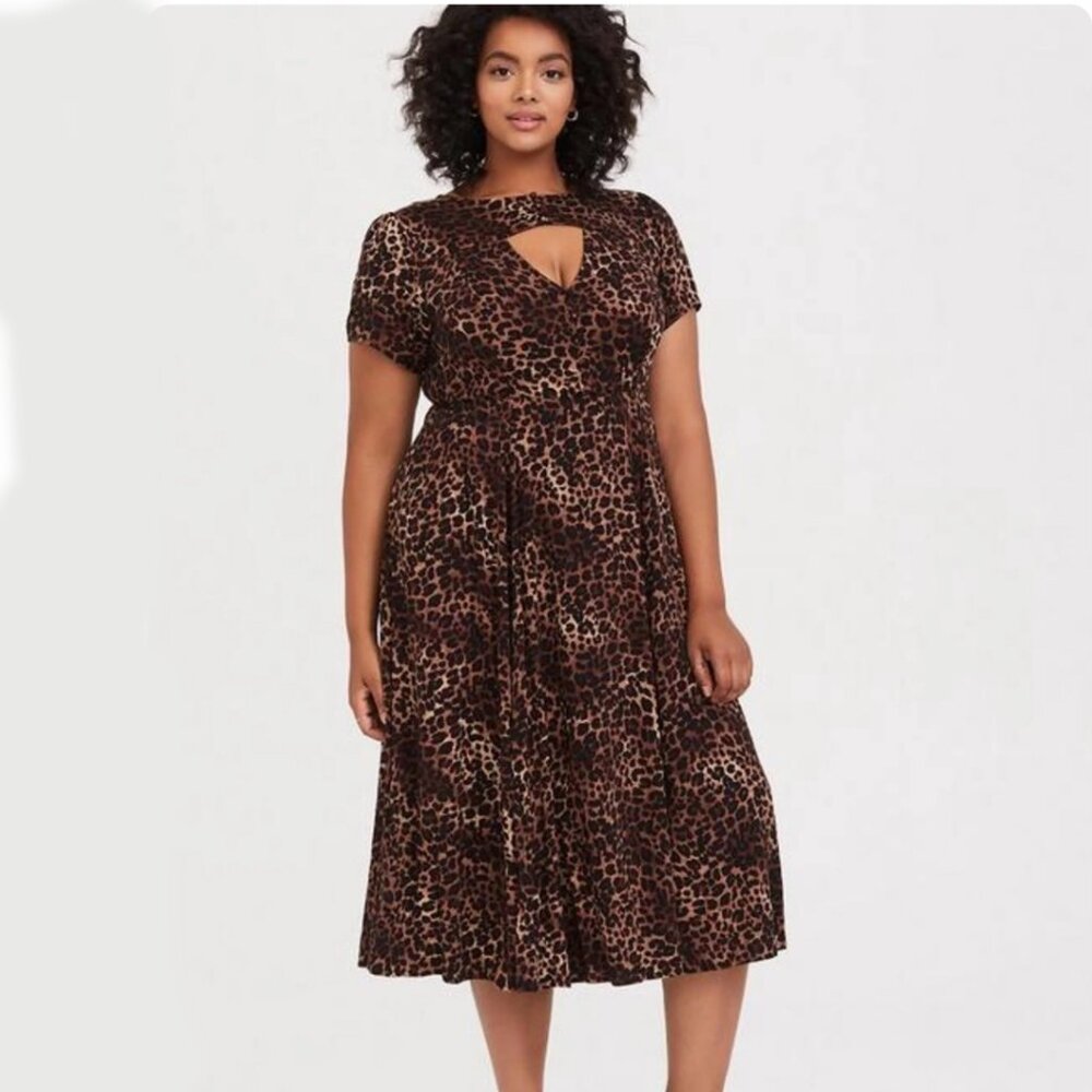 Torrid Womens Leopard Print Keyhole Midi Skater Dress Size 1X